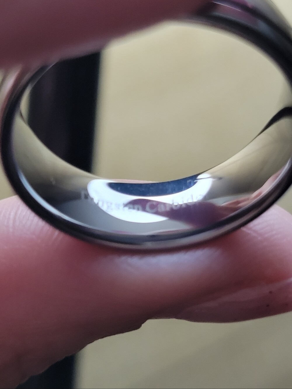 Men's Grey Titanium Infinity Ring with Engraved Ridge - Picture 6 of 7